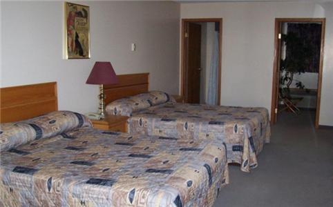 Model A Inn Cranbrook Bagian luar foto
