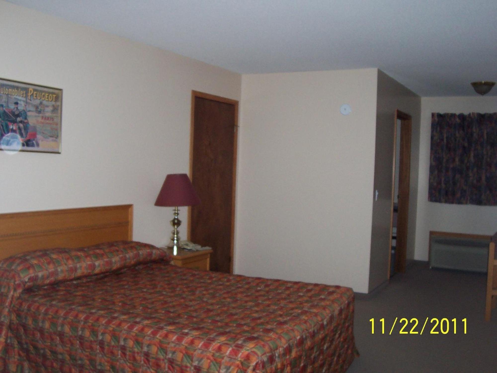 Model A Inn Cranbrook Bagian luar foto