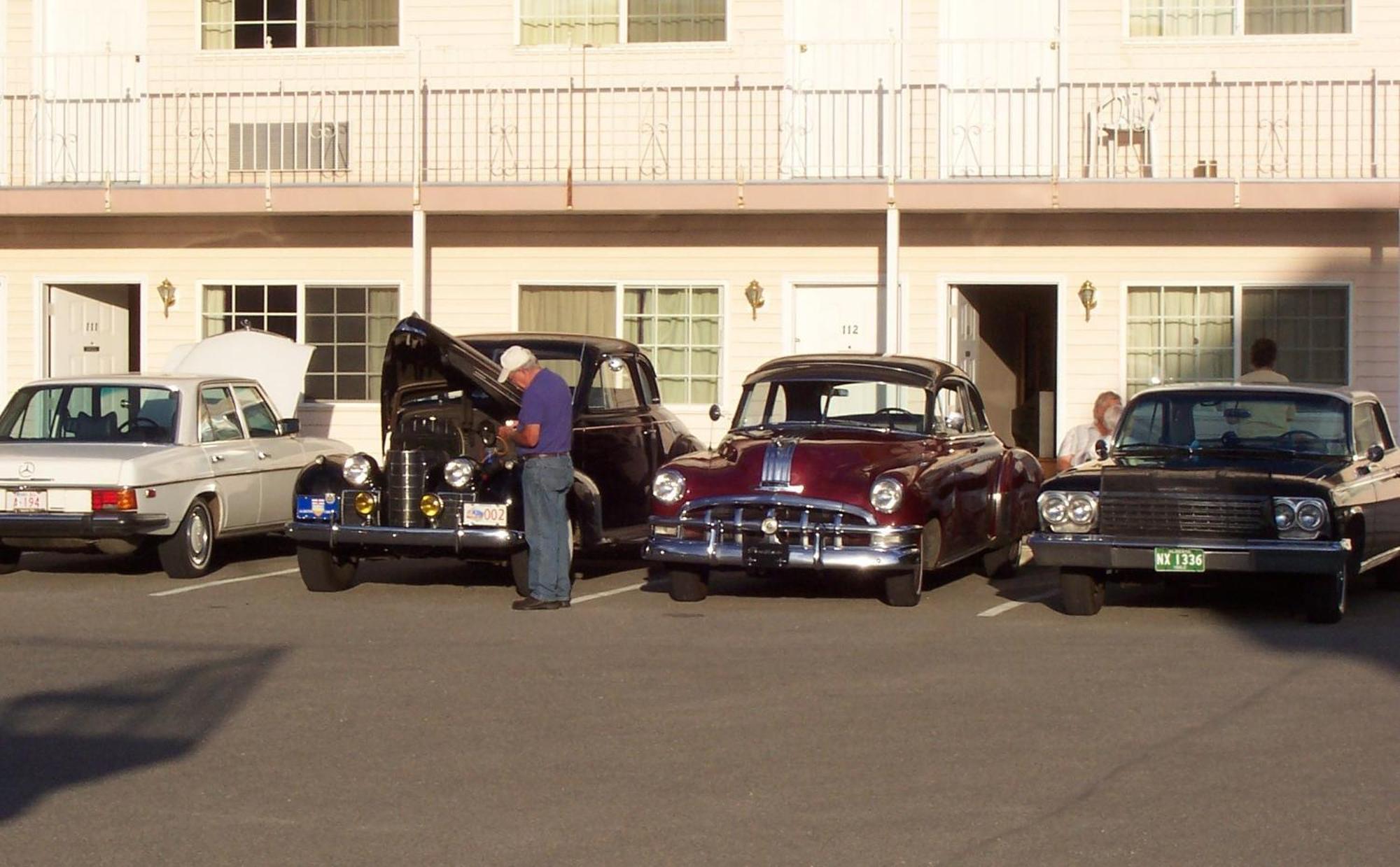Model A Inn Cranbrook Bagian luar foto